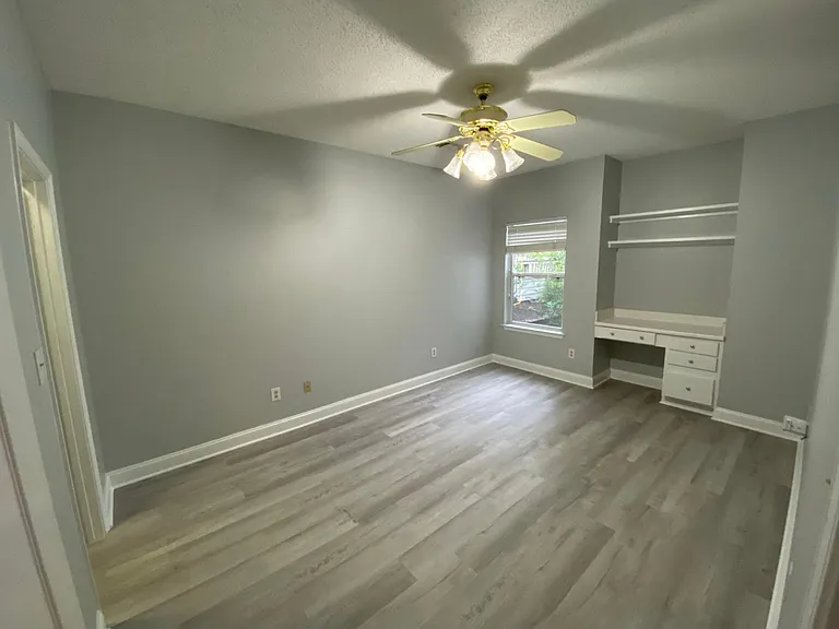 4400 Helmsford Ln #103 — Photo 23