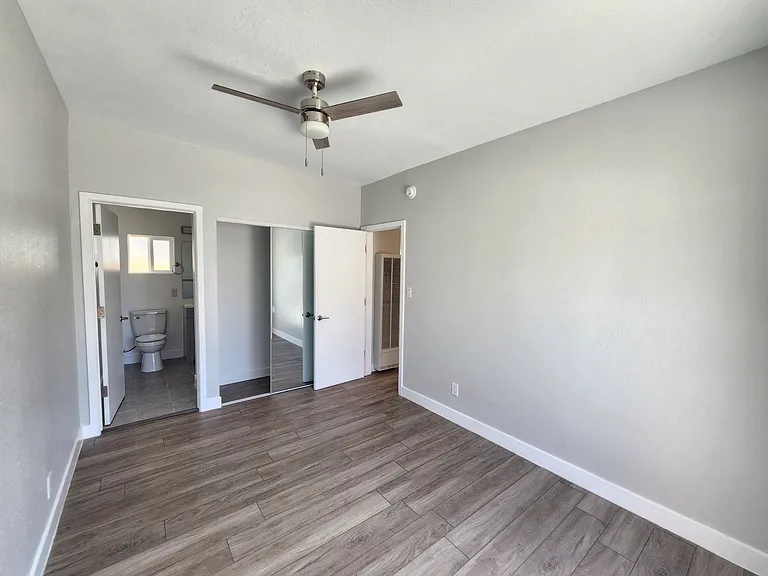 1605 Torrance Blvd — Photo 7