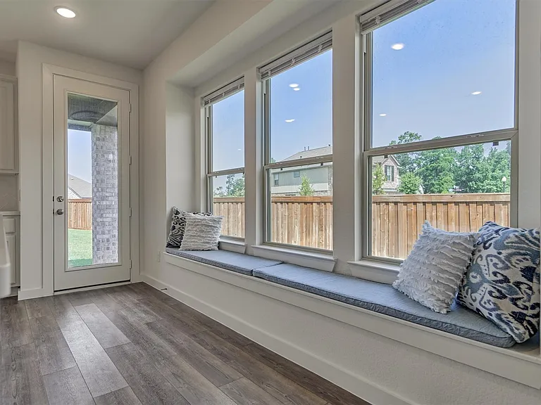 27129 Ivorywood Dr — Photo 15