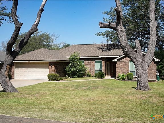 3rd image of 12818 Stonegate Trl