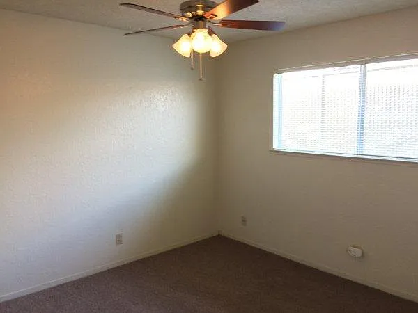 2 bed, 850 sqft, $1,125 — Photo 4