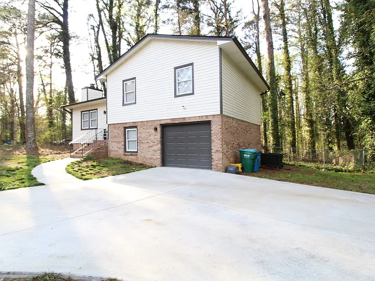 3367 Oak Dr — Photo 36