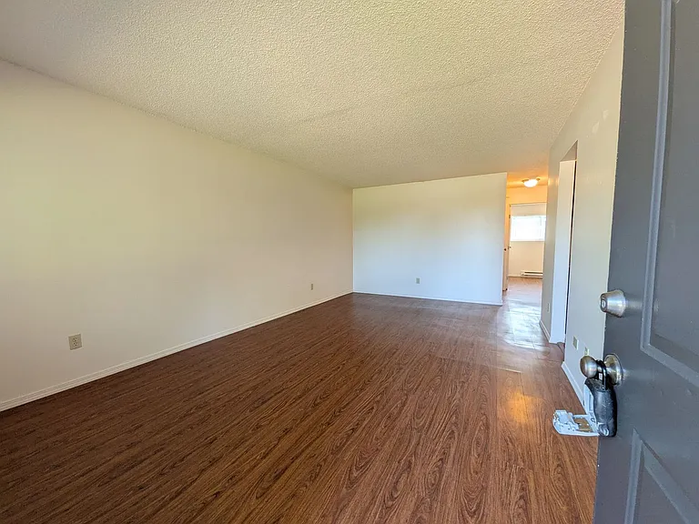 Cully Park Apartments — Photo 26