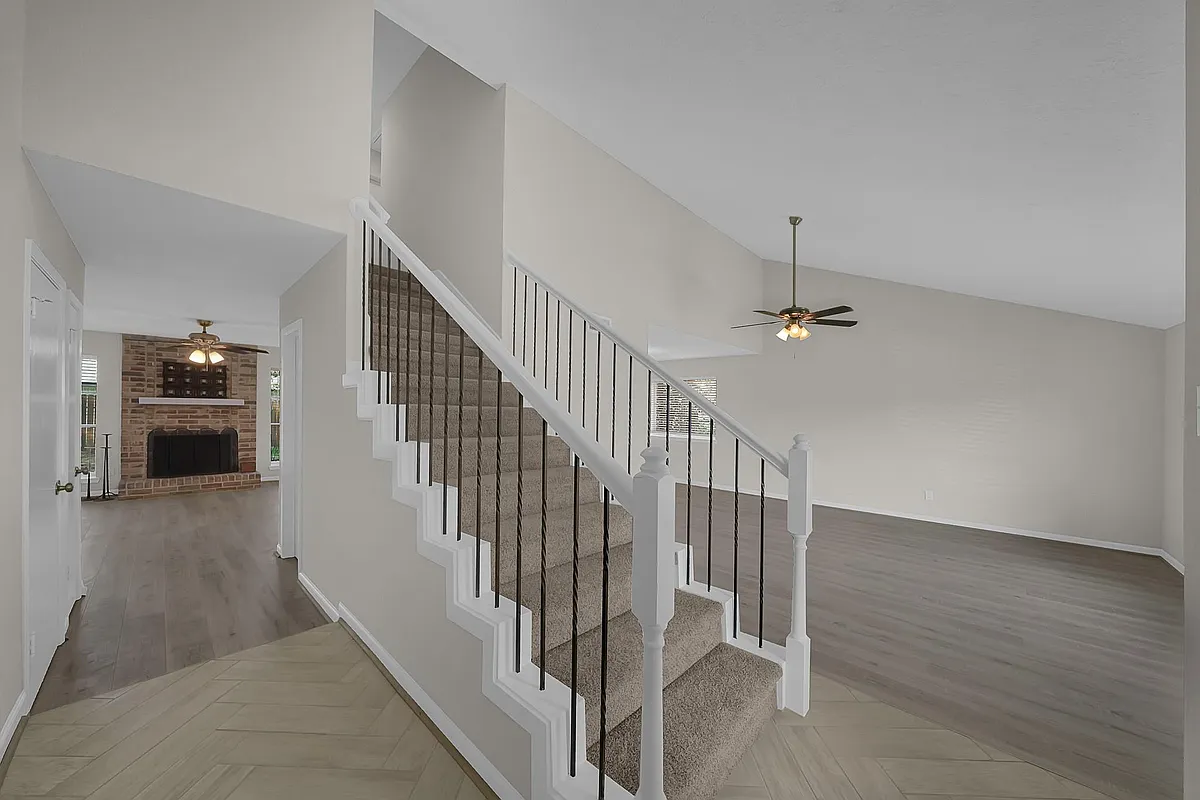 Building Photo - 16922 Nicole Ln