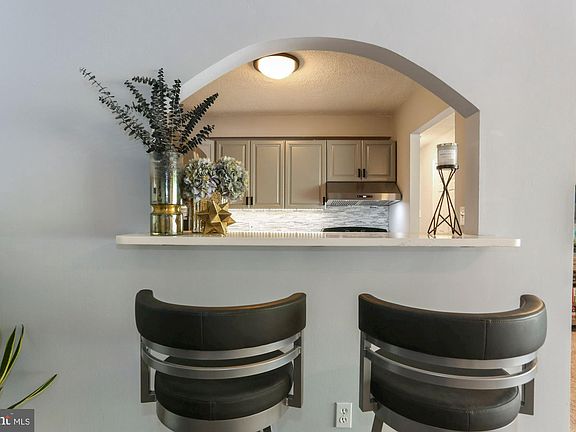 4th image of 10025 Mosby Woods Dr APT 318