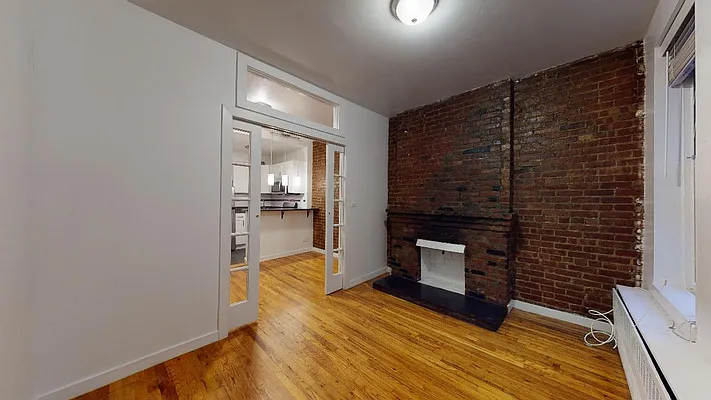 Rented by Bond New York | media 11