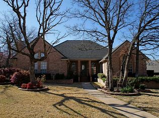 5902 Derek St, Arlington, TX 76016