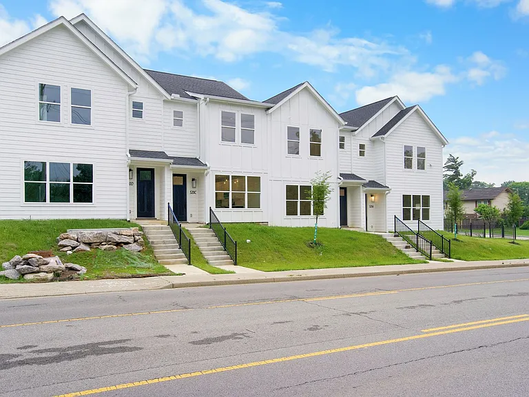 522 Paragon Mills Rd #E — Photo 4