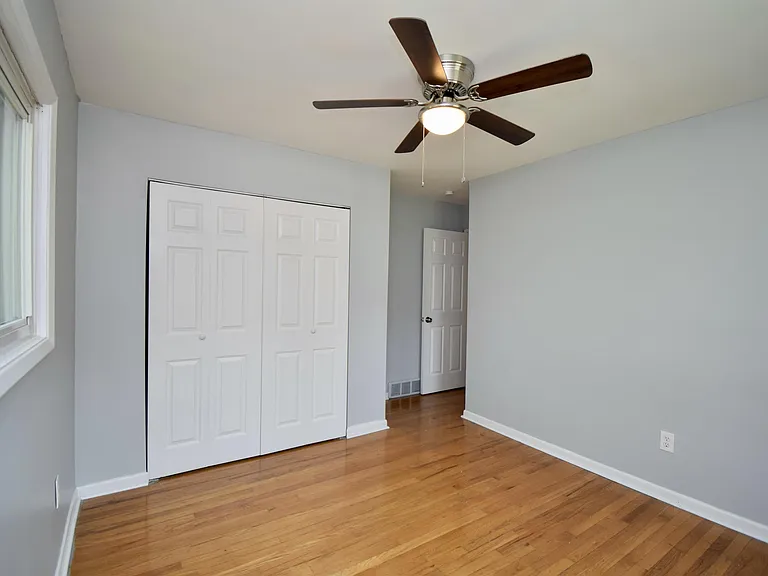 3918 Eddystone Dr — Photo 25