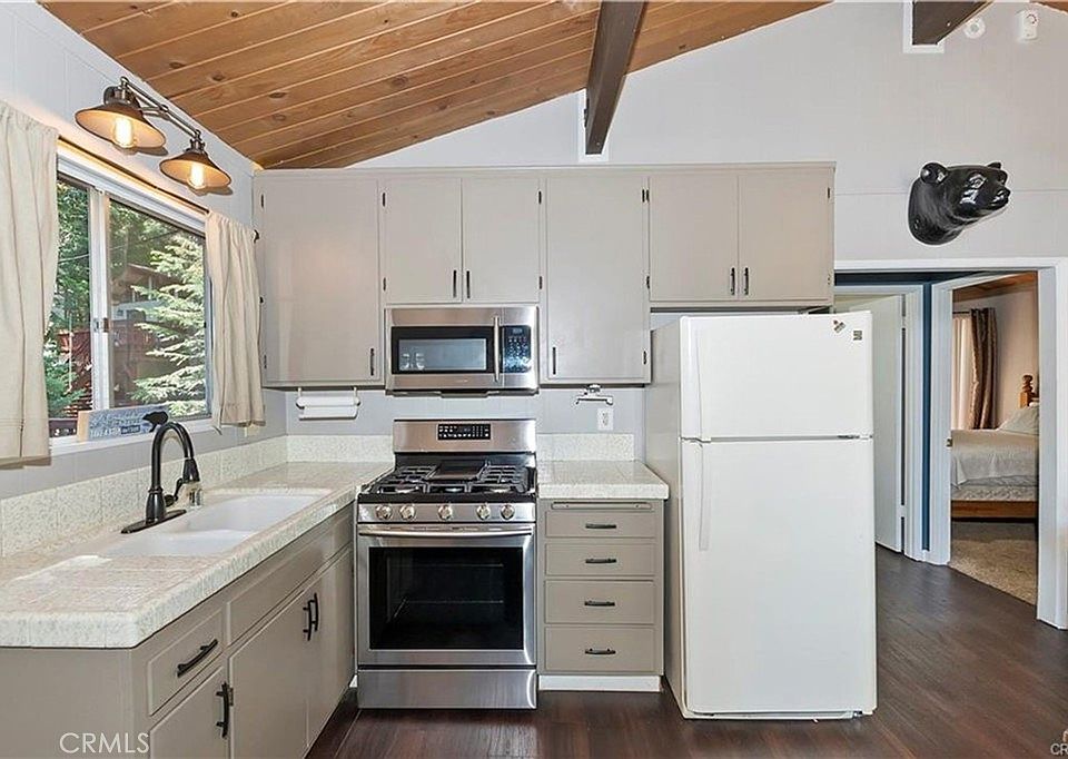 1st image of 28393 Larchmont Ln #28393