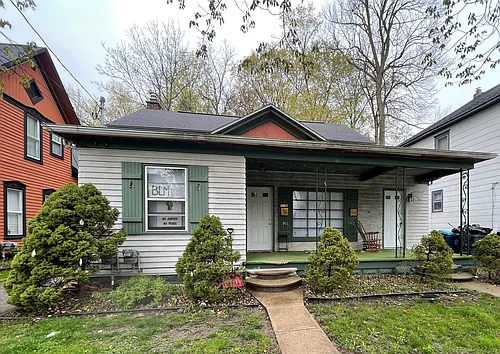 914 Oak St Photo 1