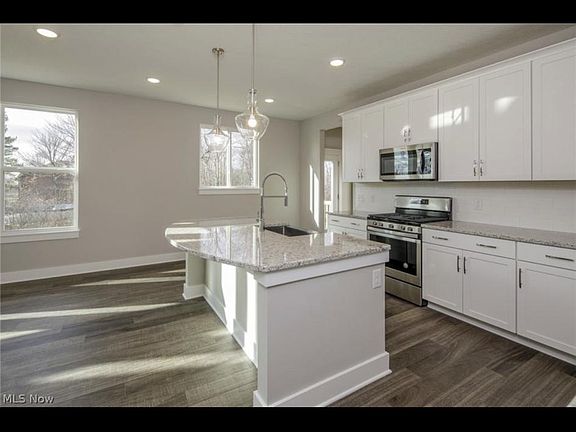 3rd image of 10446 Rosalee Ln