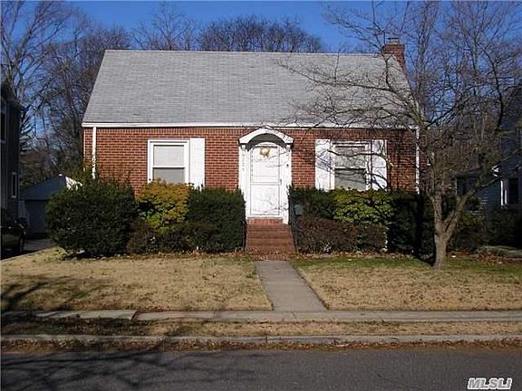 2nd image of 275 Oakford St
