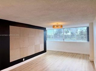 5055 NW 7th St APT 413, Miami, FL 33126
