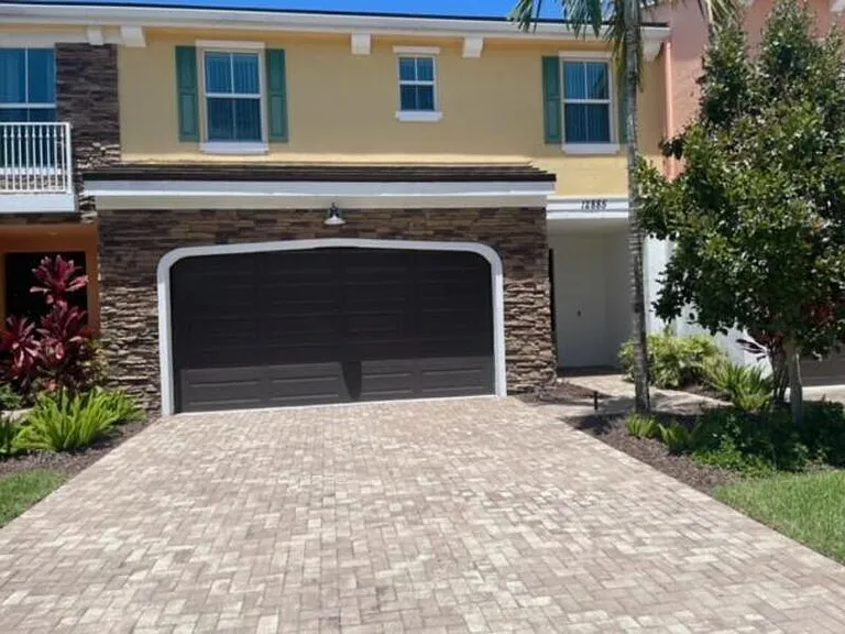 12885 Trevi Isle Dr — Photo 2