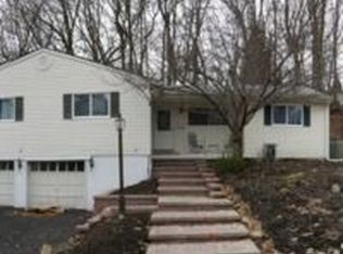 18 Sanford Rd, East Brunswick, NJ 08816
