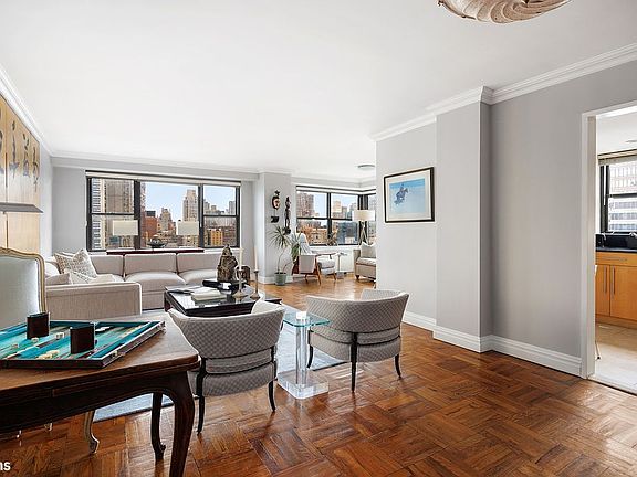 4th image of 200 E 74th St APT 19A