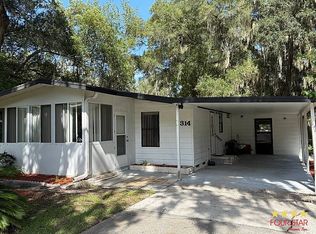 314 Palm Cove Dr, Deland, FL 32724