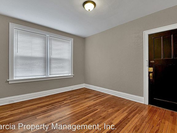 3rd image of 4941 Magnolia Ave APT 1E