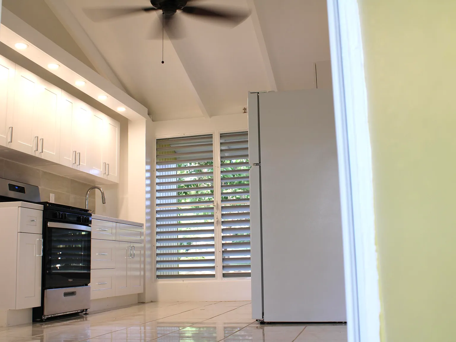 1 bed, $1,100 — Photo 2