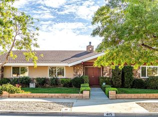 405 Fairway Dr, Palmdale, CA 93551