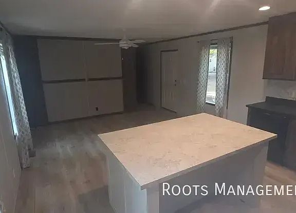 4th image of 13122 Virginia Dr #20