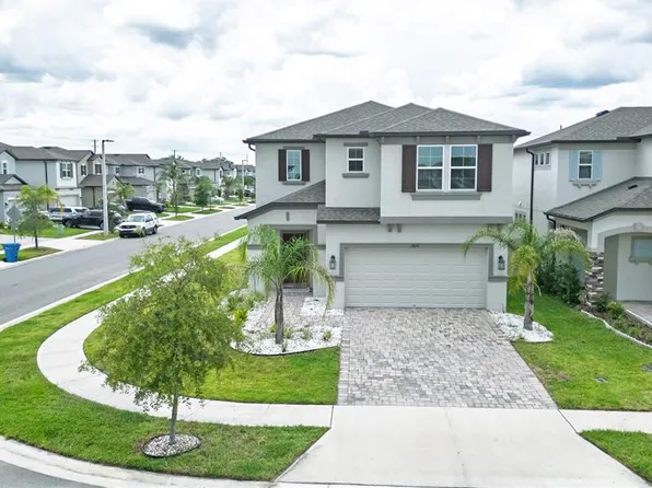 2876 Misty Marble Dr, Zephyrhills, FL 33540