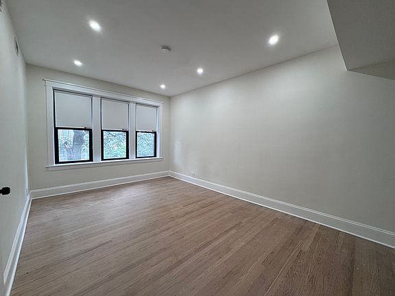 2nd image of 4636 N Hamilton Ave #1R