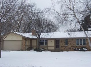 10360 Uplander St NW, Coon Rapids, MN 55433