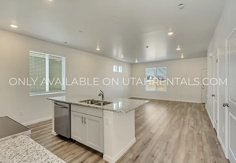 238 N Colonnade Rd — Photo 9