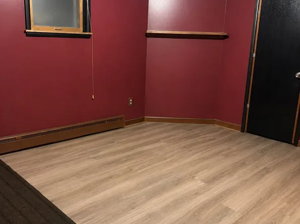 531 S Oak Ave APT 4, Owatonna, MN 55060