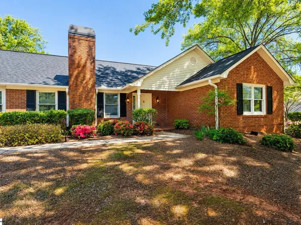 142 Fairoaks Dr, Greenville, SC 29615