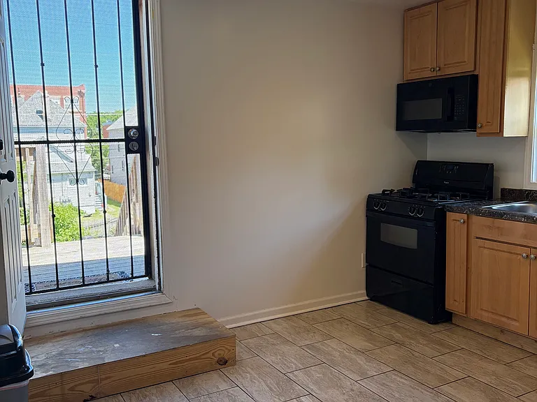8513 S Sangamon St #2 — Photo 10