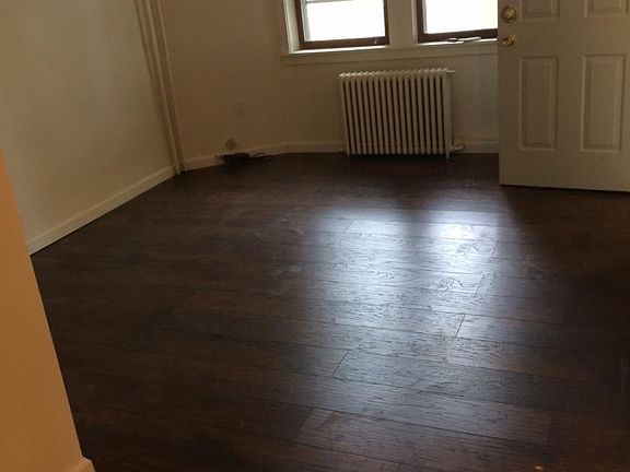 4th image of 7 Bland Ct #1
