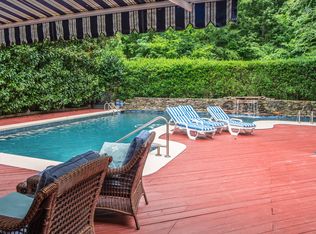 986 Surrey Oaks Dr, Collierville, TN 38017