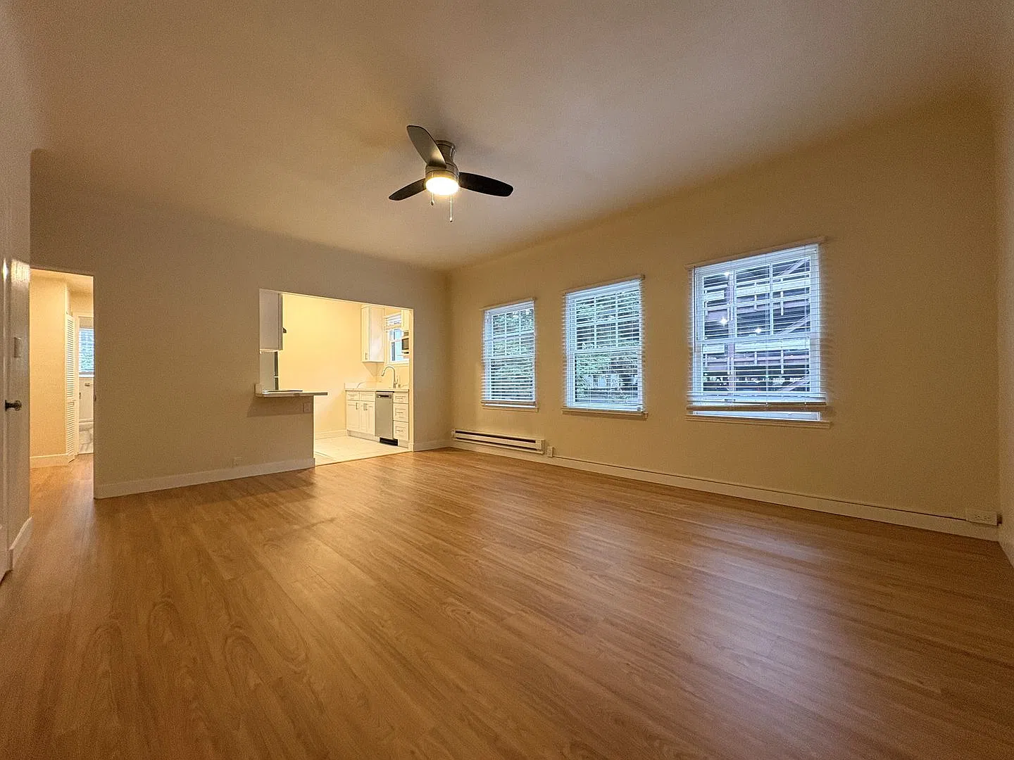 530 Webster St — Photo 3