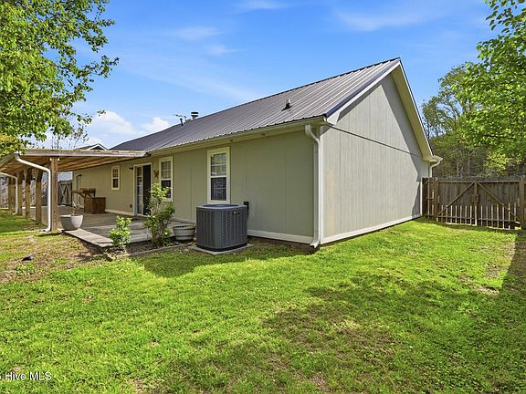 5th image of 108 Foxlair Drive