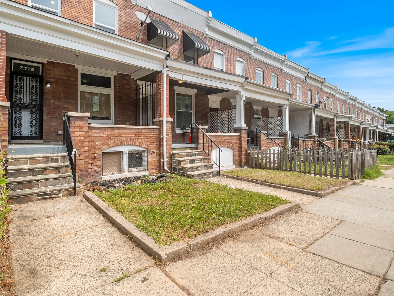3 bed, 1.5 bath, 1260 sqft, $1,750 — Photo 2