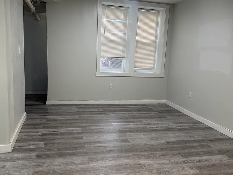 131 S Harrison St #B1 — Photo 3
