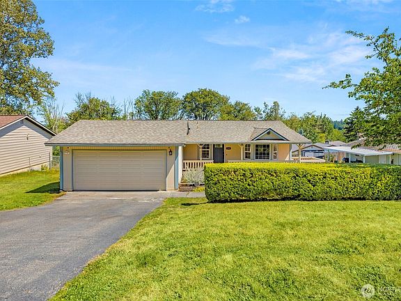 2nd image of 2181 Ponderosa Drive SE