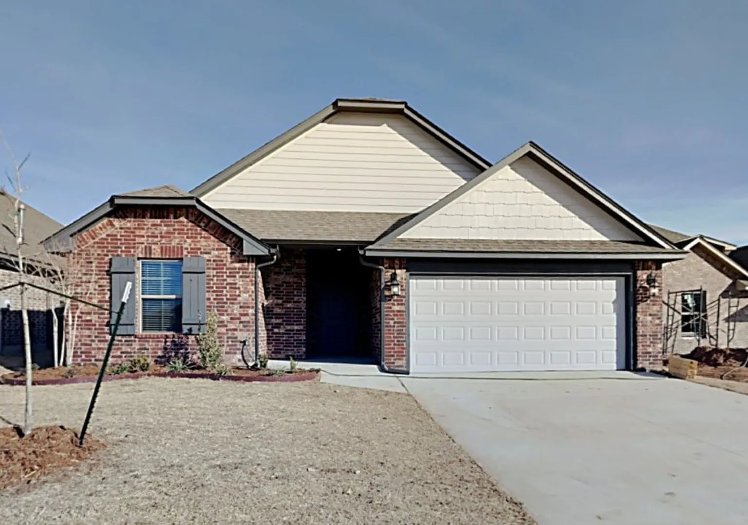 Very Nice 3 Bedroom 2 Bath Home in Yukon Schools — Photo 1