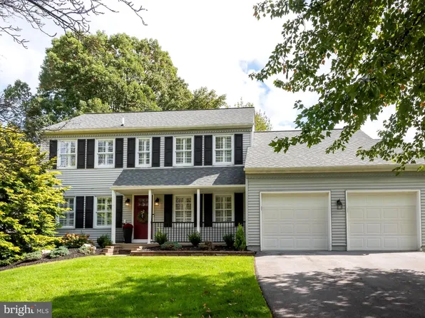 5 Autumn Ln, Downingtown, PA 19335