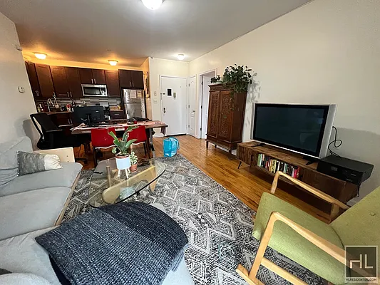 Rented by Highline Residential | media 3