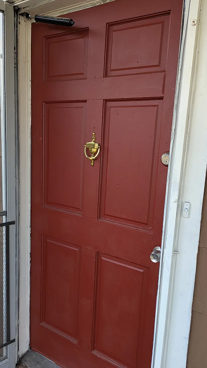 Front door. - 415 E Harrison St