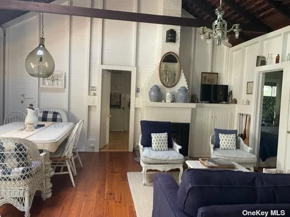 272 Cottage Walk, Ocean Beach, NY 11770