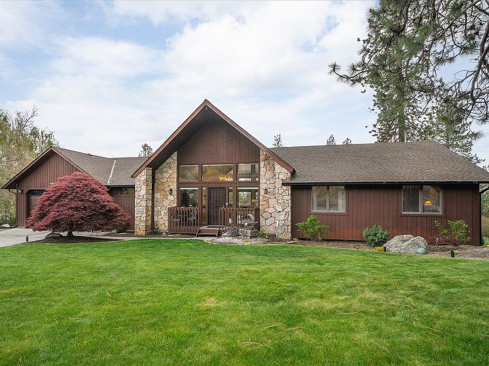 1st image of 7710 E Columbia Dr