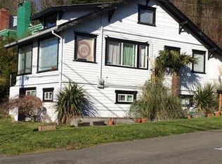 5262 Beach Dr SW, Seattle, WA 98136