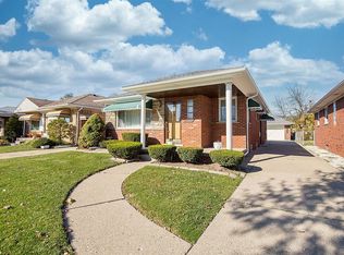 17645 Veronica Ave, Eastpointe, MI 48021