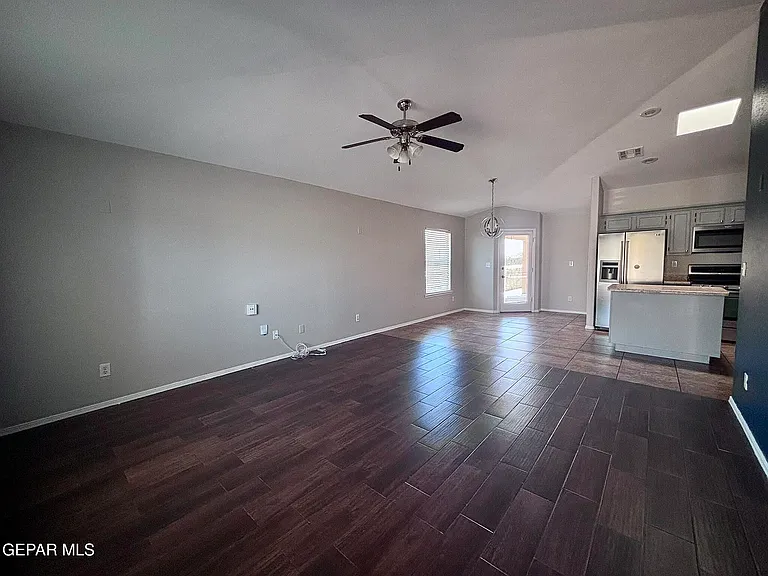 14416 Spanish Point Dr — Photo 3