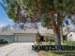 405 N Moraine Pl, Eagle, ID 83616
